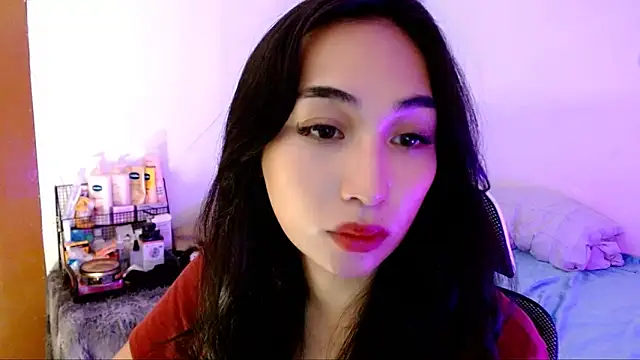 SweetLilly 18 online show from 10-17-25, 02:26