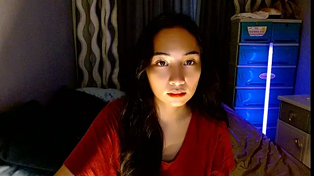 Snapshot of SweetLilly_18 chatting on 06-28-26, 07:14 SweetLilly 18 online show from 06-28-26, 07:14