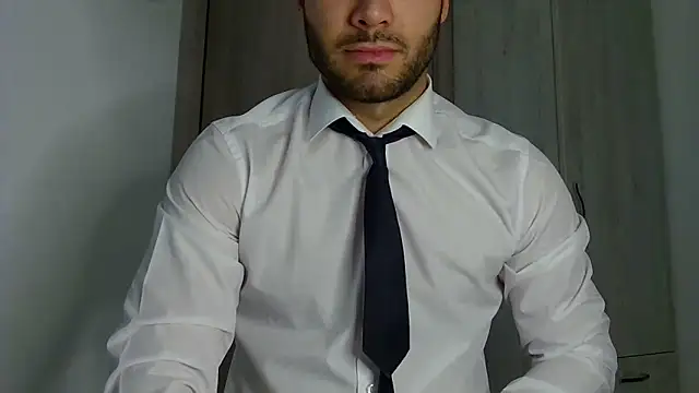 Snapshot of Justynn1 chatting on 04-26-26, 04:43 Justynn1 online show from 04-26-26, 04:43