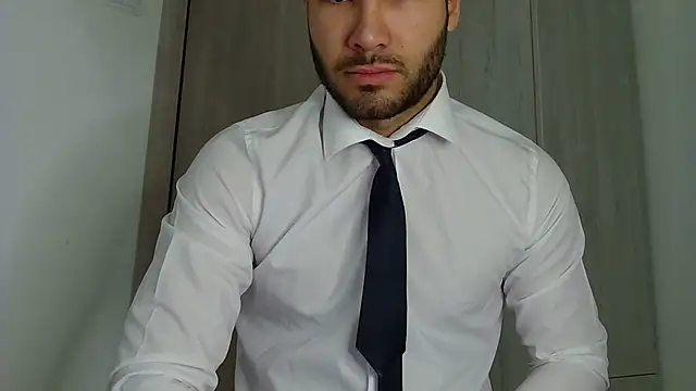 Justynn1 online show from 04-12-26, 11:24