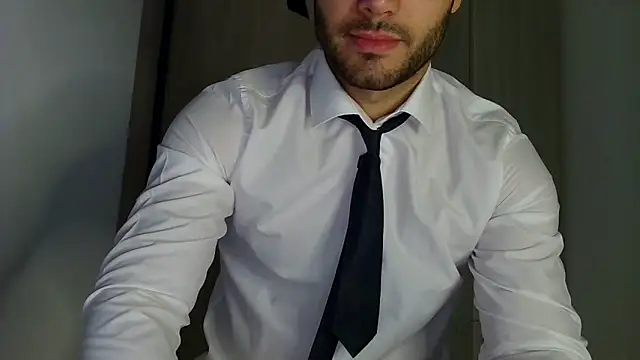 Justynn1 online show from 10-21-25, 09:14