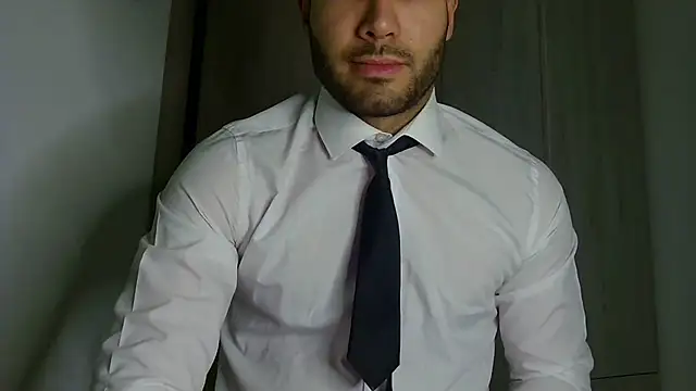 Justynn1 online show from 04-06-26, 08:43