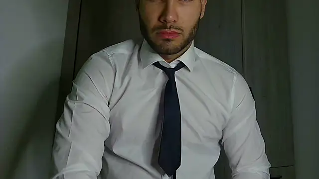 Justynn1 online show from 04-08-26, 10:22