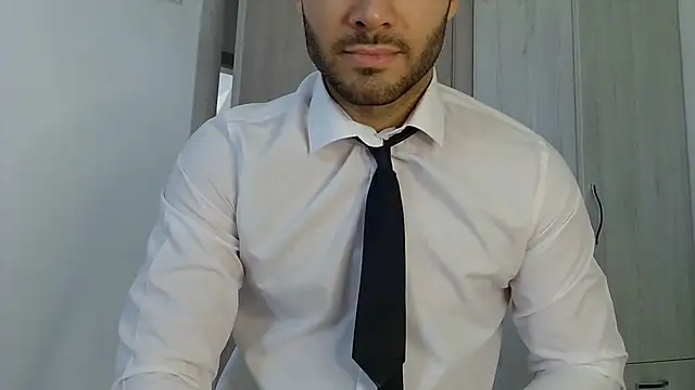 Snapshot of Justynn1 chatting on 05-30-26, 04:52 Justynn1 online show from 05-30-26, 04:52