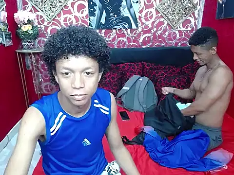 Snapshot of PEINBOYS chatting on 05-26-26, 11:14 PEINBOYS online show from 05-26-26, 11:14