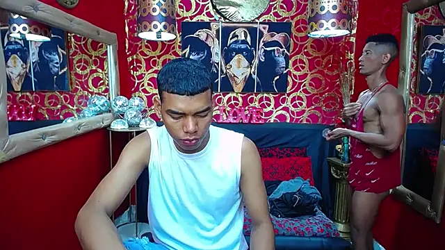 Snapshot of PEINBOYS chatting on 02-24-25, 07:09 PEINBOYS online show from 02-24-25, 07:09