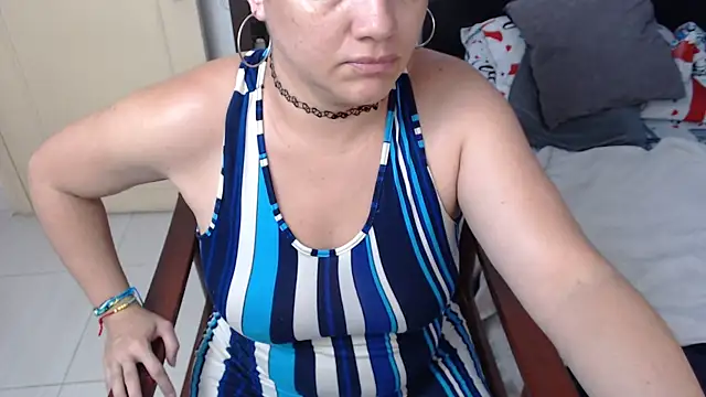 GlendaStarx online show from 02-15-26, 08:19