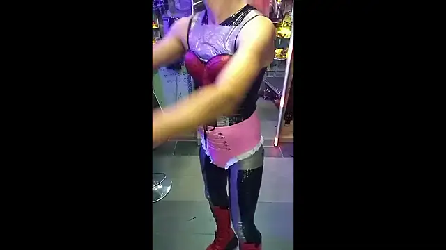 Snapshot of fetishboyzz chatting on 09-27-25, 11:38 fetishboyzz online show from 09-27-25, 11:38