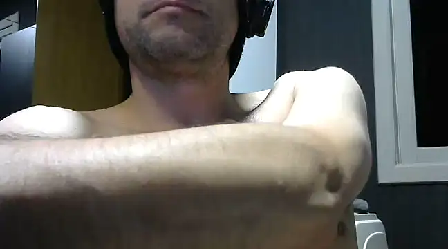 gauchors20 online show from 01-02-25, 02:43