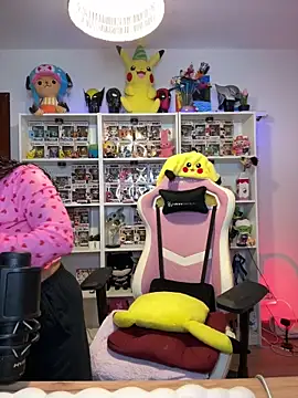 Snapshot of Sweet_sully__ chatting on 02-17-26, 09:50 Sweet sully online show from 02-17-26, 09:50