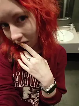 Frost foxy online show from 11-22-25, 02:21