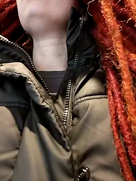 Frost foxy online show from 10-05-25, 02:13