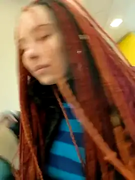 Frost foxy online show from 10-18-25, 02:24