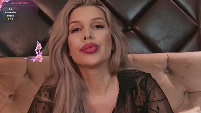 ErinHart online show from 12-19-24, 02:56