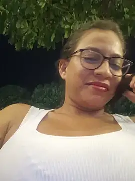 Snapshot of DAELAA chatting on 02-22-25, 03:12 DAELAA online show from 02-22-25, 03:12