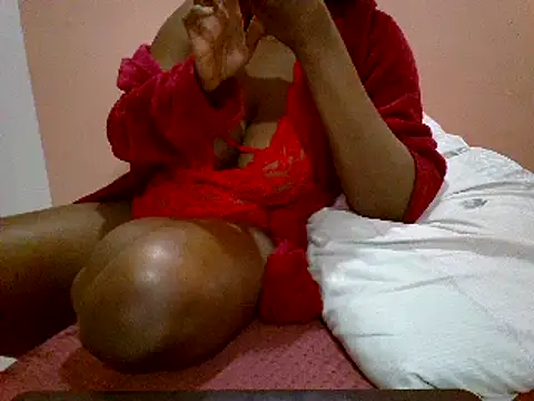 Snapshot of sexymiel chatting on 02-19-25, 06:43 sexymiel online show from 02-19-25, 06:43