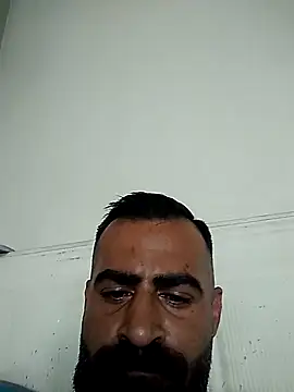 Snapshot of aminem912 chatting on 09-21-25, 11:15 aminem912 online show from 09-21-25, 11:15