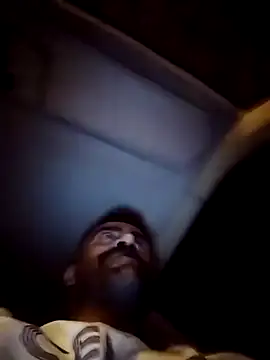 Snapshot of aminem912 chatting on 09-09-25, 04:49 aminem912 online show from 09-09-25, 04:49