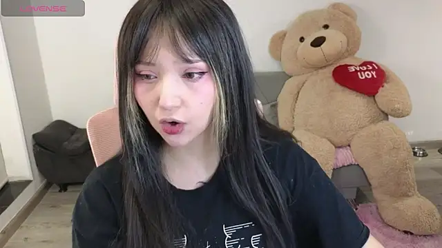 KuroChan420 online show from 03-18-26, 03:42