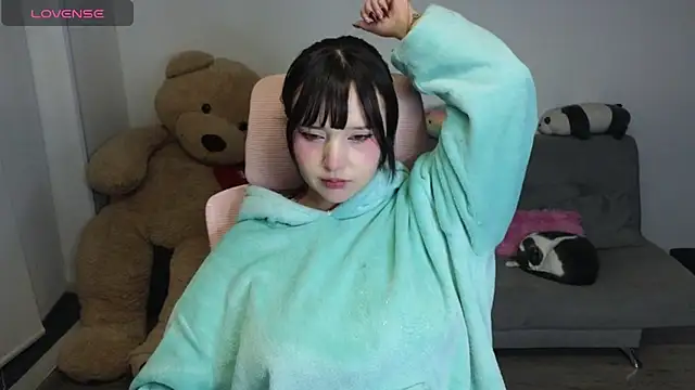 KuroChan420 online show from 07-02-26, 02:34