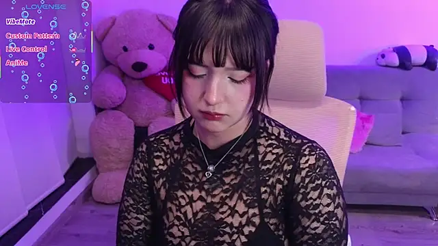KuroChan420 online show from 07-15-26, 03:13