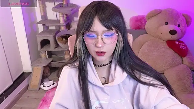 KuroChan420 online show from 02-20-26, 03:25