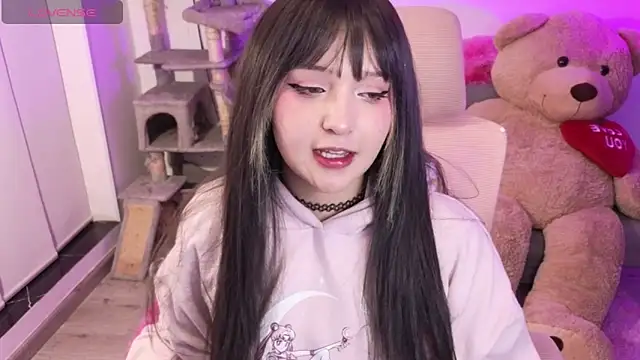 KuroChan420 online show from 02-19-26, 03:25