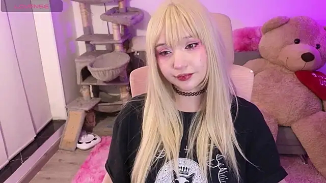 KuroChan420 online show from 02-21-26, 02:13