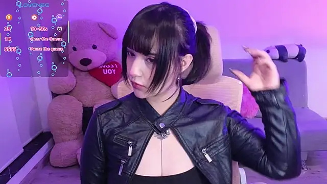 KuroChan420 online show from 07-19-26, 04:43