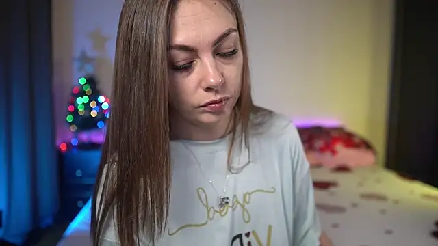 TiffanyPierce online show from 12-16-25, 09:19