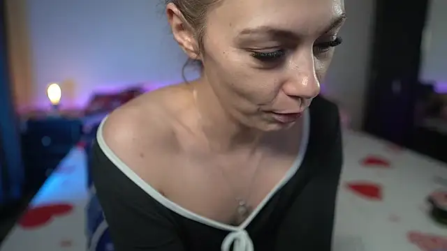 TiffanyPierce online show from 12-04-25, 09:36