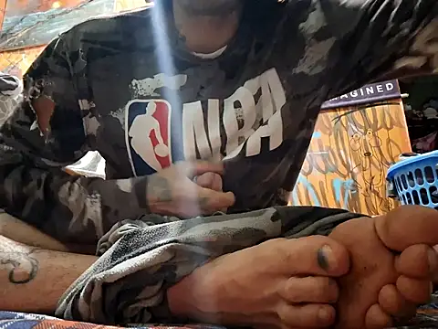 Snapshot of Toycockhot chatting on 02-24-26, 04:13 Toycockhot online show from 02-24-26, 04:13