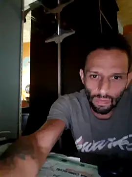 Snapshot of Toycockhot chatting on 11-19-25, 01:05 Toycockhot online show from 11-19-25, 01:05