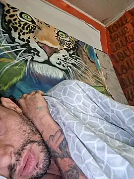 Snapshot of Toycockhot chatting on 11-10-25, 01:38 Toycockhot online show from 11-10-25, 01:38