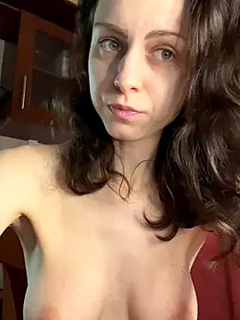 MissAnuta online show from 12-19-25, 09:00