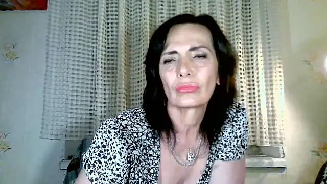 Snapshot of DreamMarianna chatting on 06-09-26, 09:16 DreamMarianna online show from 06-09-26, 09:16