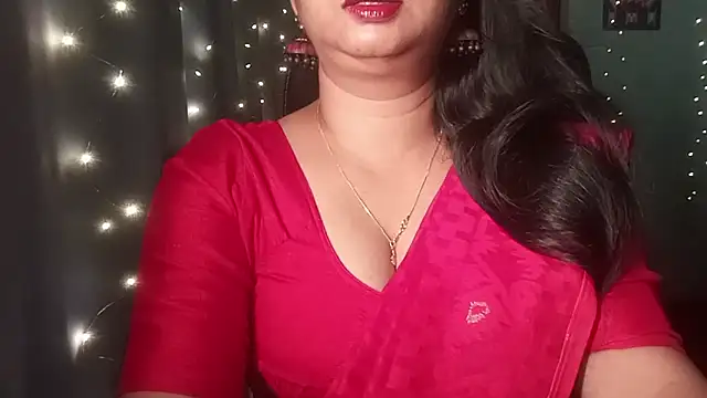 Snapshot of YourModhu chatting on 06-17-26, 05:56 YourModhu online show from 06-17-26, 05:56