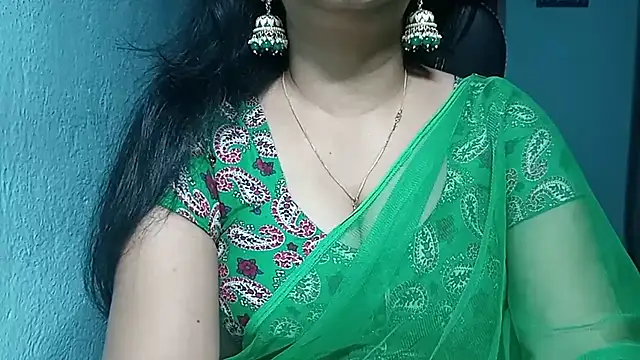 Snapshot of YourModhu chatting on 03-22-25, 06:14 YourModhu online show from 03-22-25, 06:14