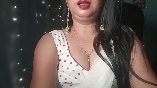 Snapshot of YourModhu chatting on 07-17-26, 08:39 YourModhu online show from 07-17-26, 08:39