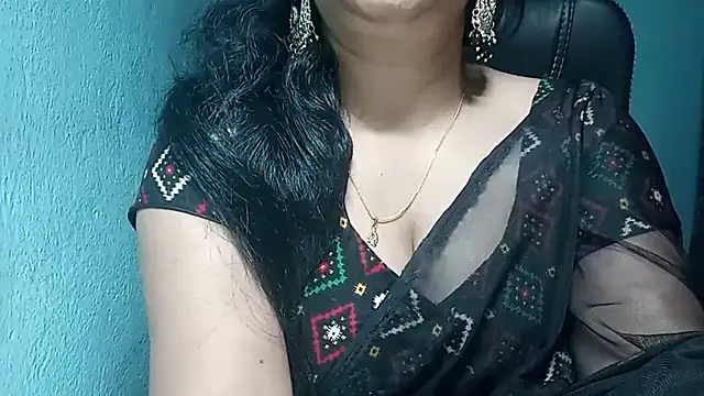 Snapshot of YourModhu chatting on 03-18-25, 05:55 YourModhu online show from 03-18-25, 05:55