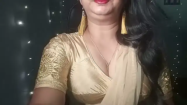 Snapshot of YourModhu chatting on 07-18-26, 06:16 YourModhu online show from 07-18-26, 06:16