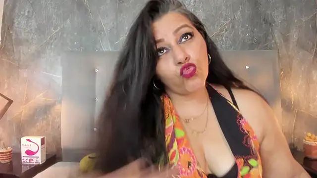 Snapshot of SexxyPamela chatting on 05-27-26, 07:54 SexxyPamela online show from 05-27-26, 07:54