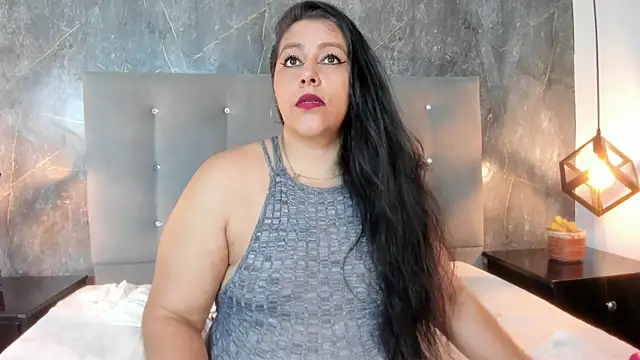 Snapshot of SexxyPamela chatting on 05-06-26, 07:40 SexxyPamela online show from 05-06-26, 07:40