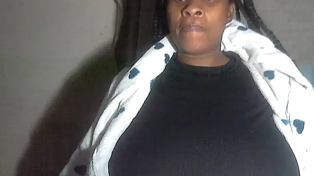 Snapshot of Choco-Coco10 chatting on 09-27-25, 03:34 Choco-Coco10 online show from 09-27-25, 03:34