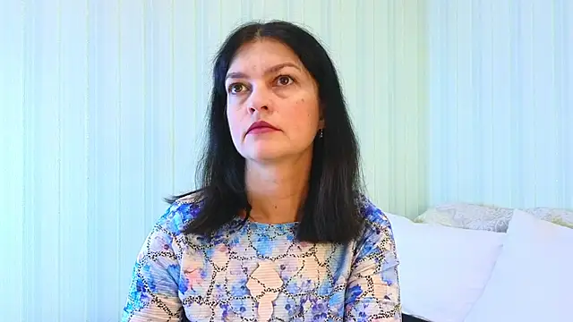 Snapshot of _Lily_ chatting on 11-18-25, 07:33 Lily online show from 11-18-25, 07:33