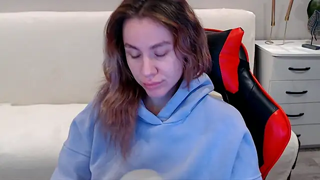 Snapshot of Mila_Jon chatting on 01-11-25, 12:44 Mila Jon online show from 01-11-25, 12:44