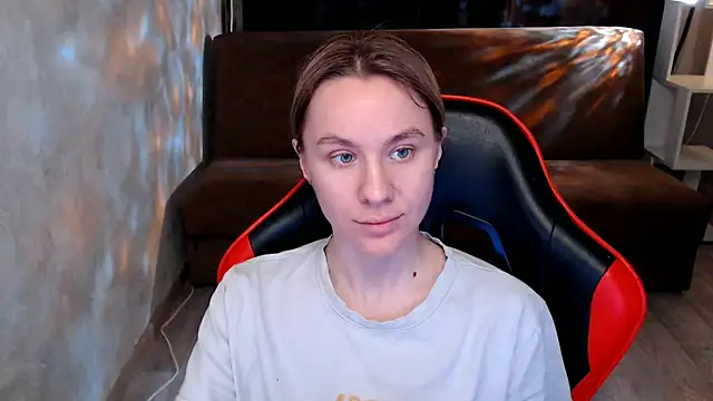 Snapshot of Mila_Jon chatting on 11-26-25, 03:06 Mila Jon online show from 11-26-25, 03:06