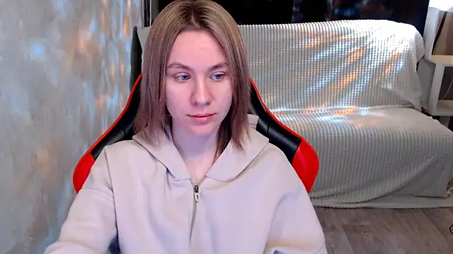 Snapshot of Mila_Jon chatting on 11-25-25, 03:51 Mila Jon online show from 11-25-25, 03:51