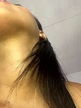 AlondraDiossa03 online show from 04-14-26, 02:44