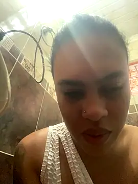 AlondraDiossa03 online show from 12-19-25, 07:16